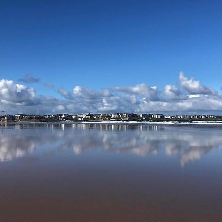 Cosy 3 Bedroom Apartment In Central Portrush With Sea Views Eksteriør billede