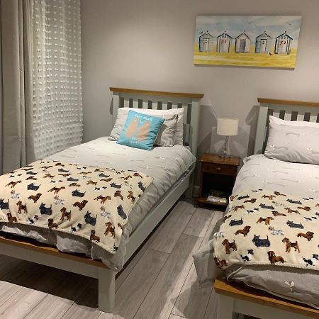 Cosy 3 Bedroom Apartment In Central Portrush With Sea Views Eksteriør billede