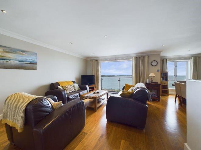 Cosy 3 Bedroom Apartment In Central Portrush With Sea Views Eksteriør billede