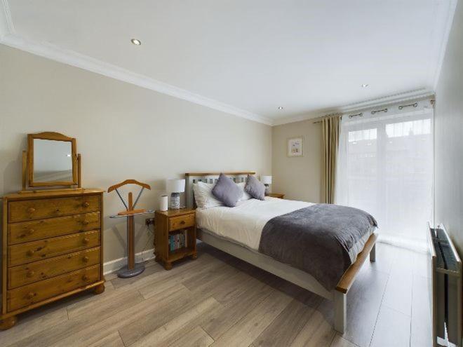 Cosy 3 Bedroom Apartment In Central Portrush With Sea Views Eksteriør billede