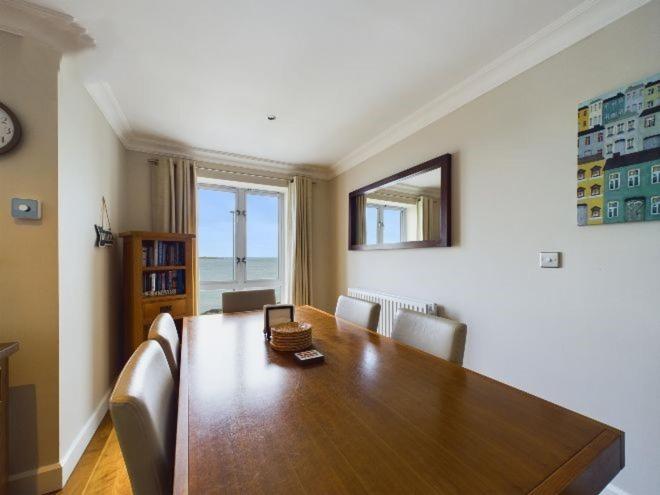 Cosy 3 Bedroom Apartment In Central Portrush With Sea Views Eksteriør billede